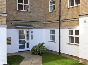 Elegant Zone 2 London Apartment