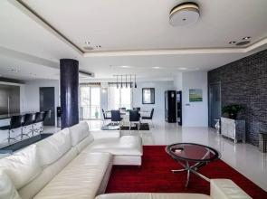 Inviting 3-bed Apartment