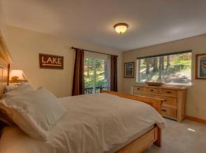 Prima Del Norte - Hot Tub, Pool Table, Arcade Game!