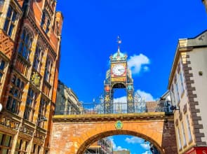 Enjoy the Pause in heart of Chester - Quiet, 2 min walk to Shops, Cafes, Bars, River, Parks & Attractions