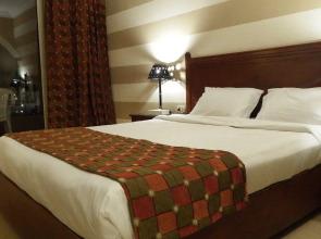 Palmyra Club Amar El Zaman