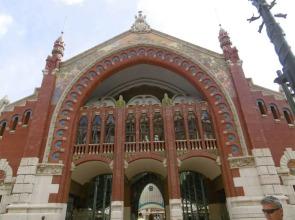 Modern Apartment in València With Mediterranean View