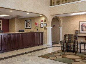 Rodeway Inn  Suites East  I-44