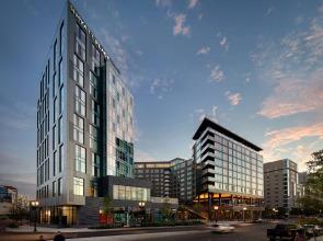 Hyatt Place Boston/Seaport District