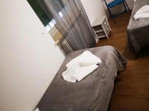 Leoncino Apartment 2