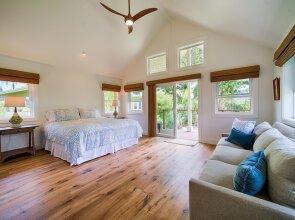 Hale Hoku 5 Bedroom Home by RedAwning