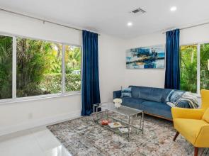 Uhost AI Stylish 1BR Bright Space w Patio