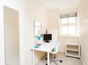 Spacious 2BR Apartment in Shoreditch