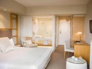 Quality Suites Deep Blue