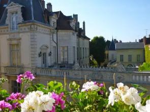 Family Self Catering In Dijon
