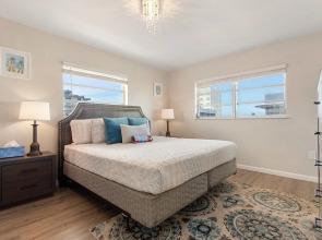 2 Bedroom 2Bath Deluxe Apt with Patio