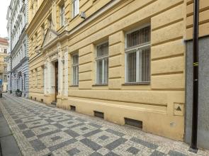 Lesser Town Apartment Melnicka by easyBNB