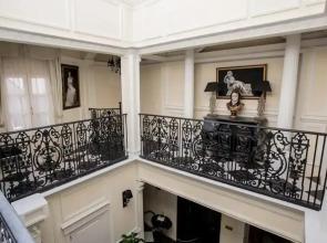 Orangesquare-4bedroom -4 Bathrooms-8 Guests