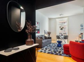 Prime Location Contemporary Luxury Apartment W/ Ac & Elevator