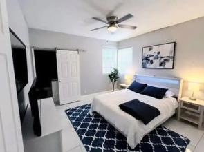 Hollywood Hideaway Luxe 3BR Escape