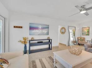 Waterfront Bungalow Heated Pool Pineapple Key