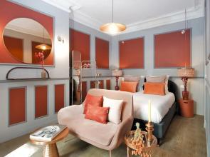 The Lord Byron Suite