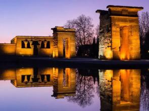 Extraordinario Apartamento en Palacio Real - Centro Calle ilustración by Batuecas