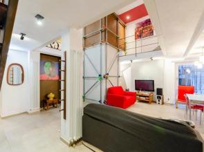 ALTIDO Vibrant Open-Plan Apt for 6 in Historic Centre