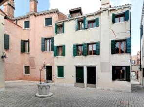 Piazzale Roma Venice Apartment