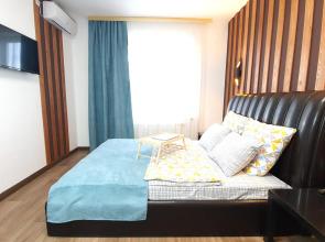 Kryshi Mira on Lunacharsky Street