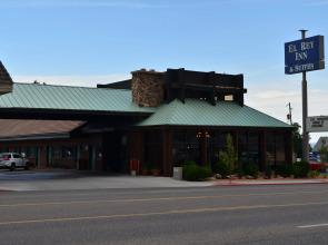 El Rey Inn & Suites