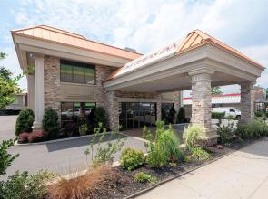 Five Towns Inn - JFK Airport