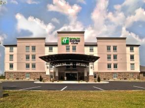 Holiday Inn Express & Suites Evansville North by IHG