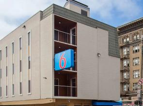 Cathedral Hill Hotel