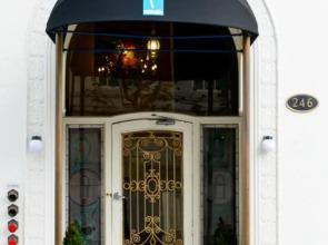 Vantaggio Suites San Francisco Abigail