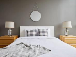 Distinct Lincoln Park Suites by Sonder