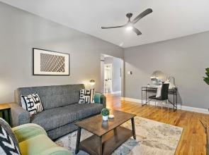 1BR Charming and Comfy Apt in Boystown
