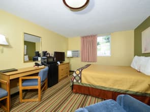 Super 8 Minot