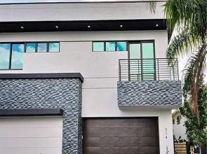 New Luxurious Home 3 Min to Beach Walk to Las Olas