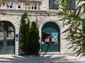 Apartment Mansion Center