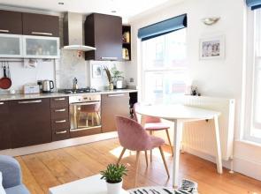 Spacious Studio Apartment In East London