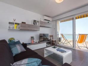 GORGEOUS APT with TERRACE, ELEVATOR, AC, FREE PARKING