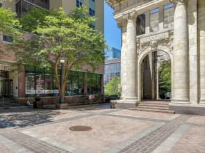 Colorful Atlanta Vacation Rental - Walk to Dtwn!
