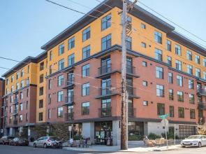 Portland Pettygrove 2BR Corporate Rentals