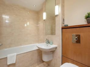 The Holyrood Road Residence - Rsa 120172