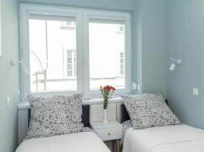 Old Town Grand Theatre Apartment 2