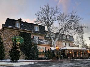 Golden Plough Inn At Peddlers Village