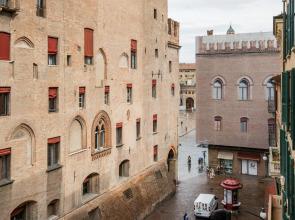 De Fusari 3 - Torre Dell Orologio Apartment