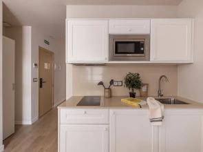 Líbere Málaga Teatro Romano Apartments