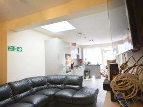 London Luxury 7 Bedroom Holiday Let