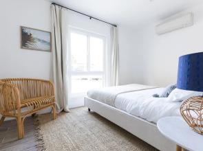 Guy St 3 - Avalon III