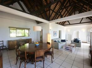 Veloutier Blanc Beachfront Villa by StayMauritius