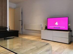 Spacious Flat With Private Patio Right by Kings X Station