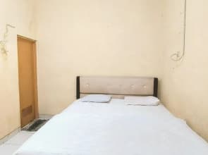 Pondok Gede Dkost Syariah Mitra RedDoorz