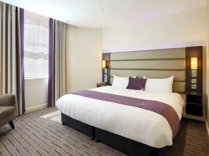 Premier Inn Haverfordwest - North/A40
